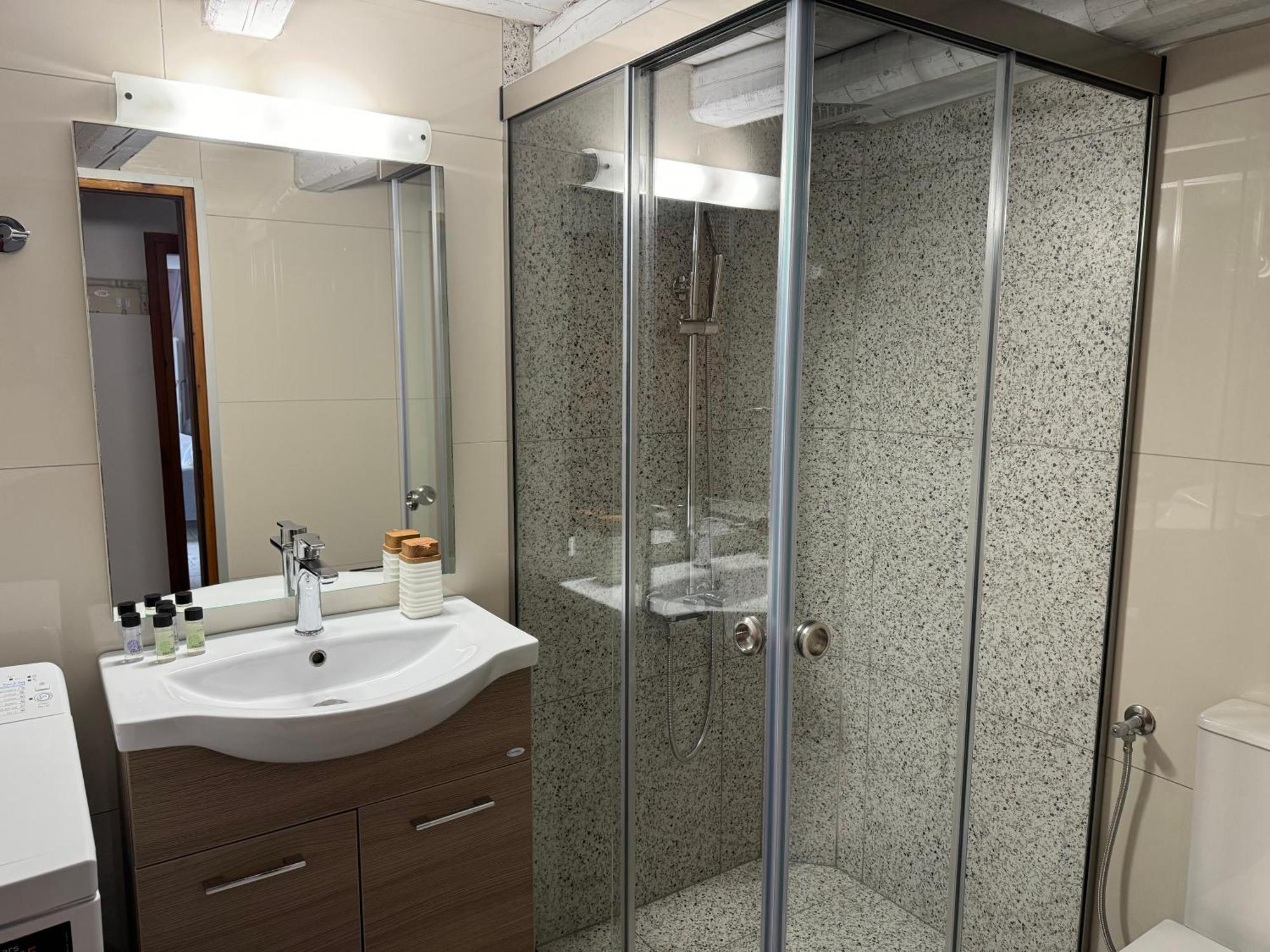 Avli Traditional Home With Private Jacuzzi Herszonisszosz Kültér fotó
